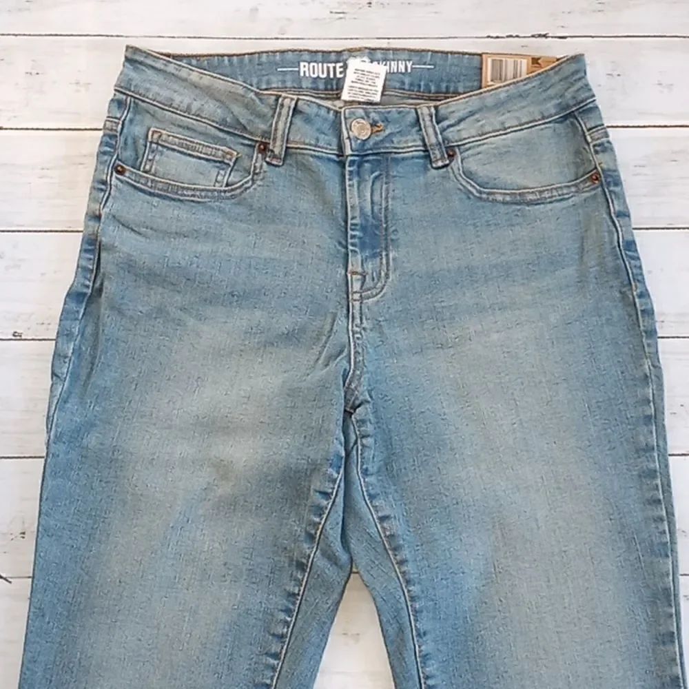 Women's Mid-Rise Skinny Jeans